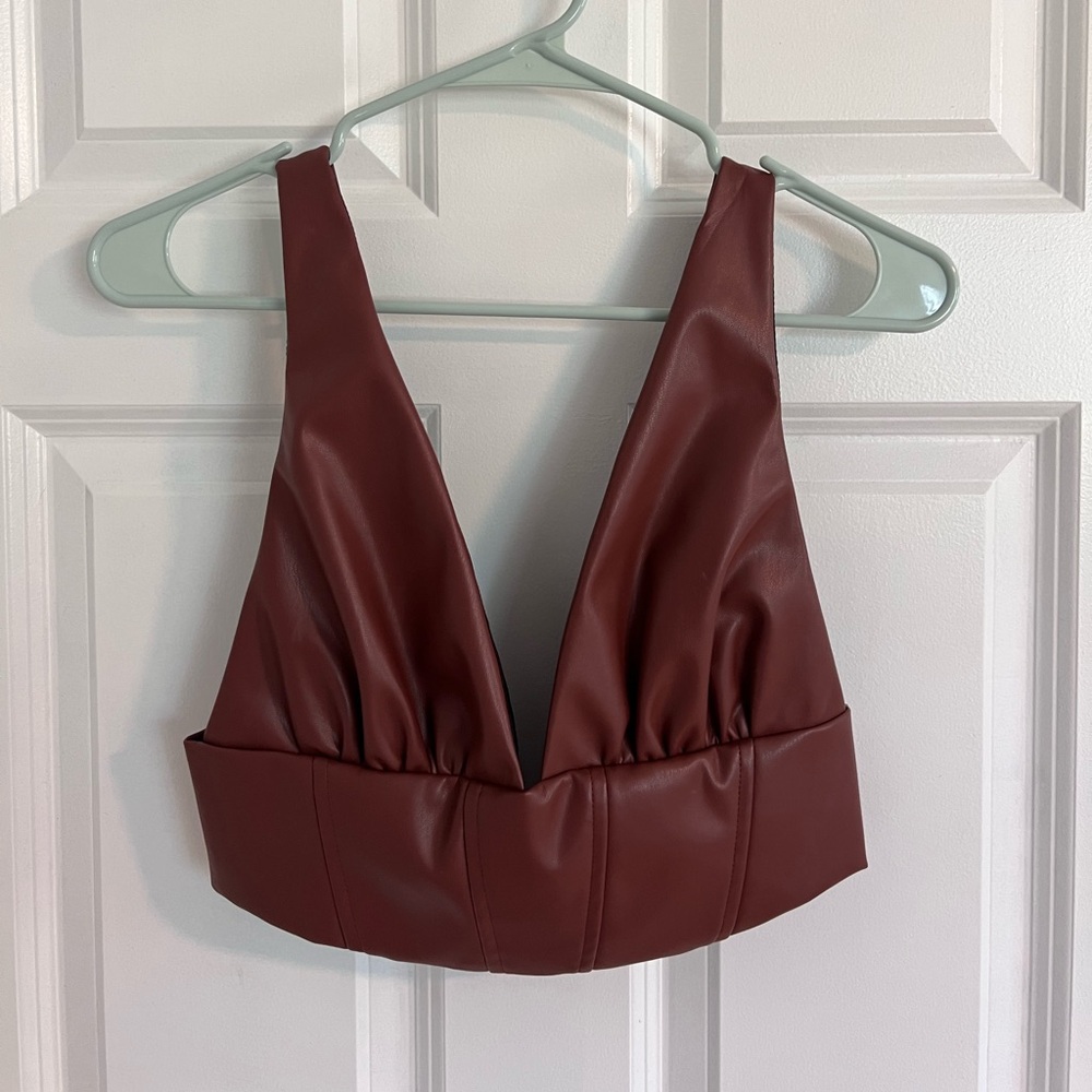 brown crop top from motel